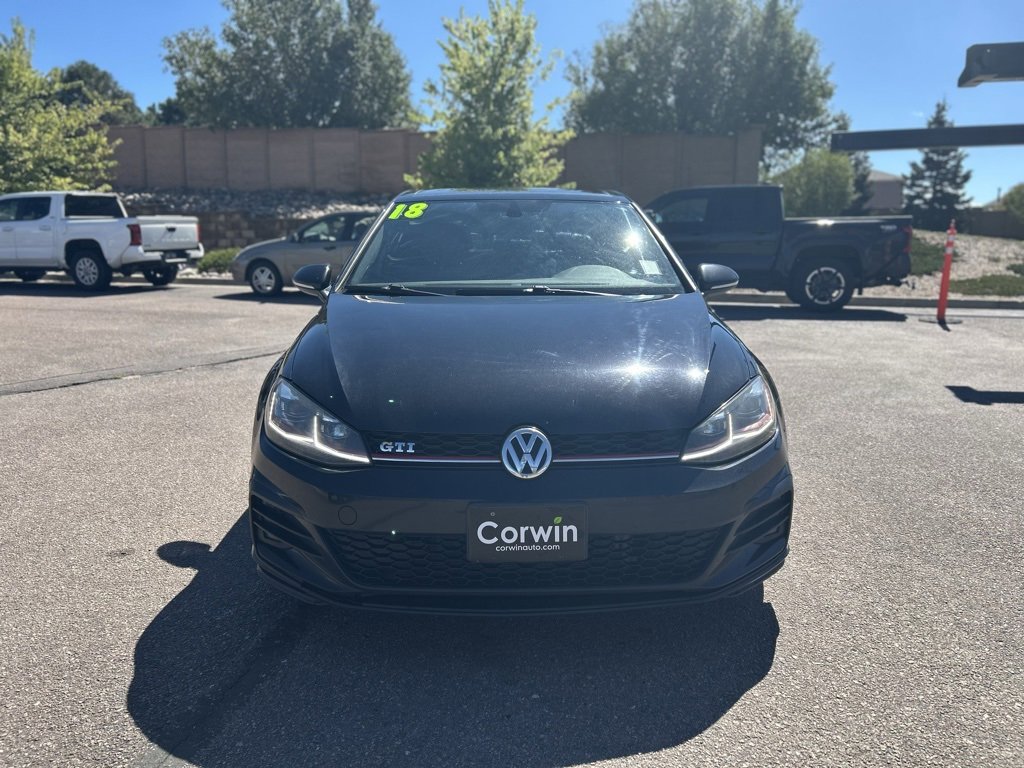 2018 Volkswagen Golf GTI SE photo 2