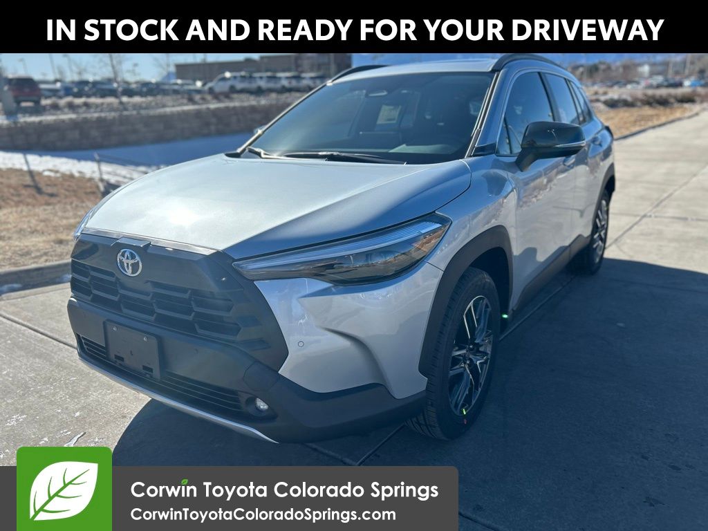 2026 Toyota Corolla Cross XLE photo 3