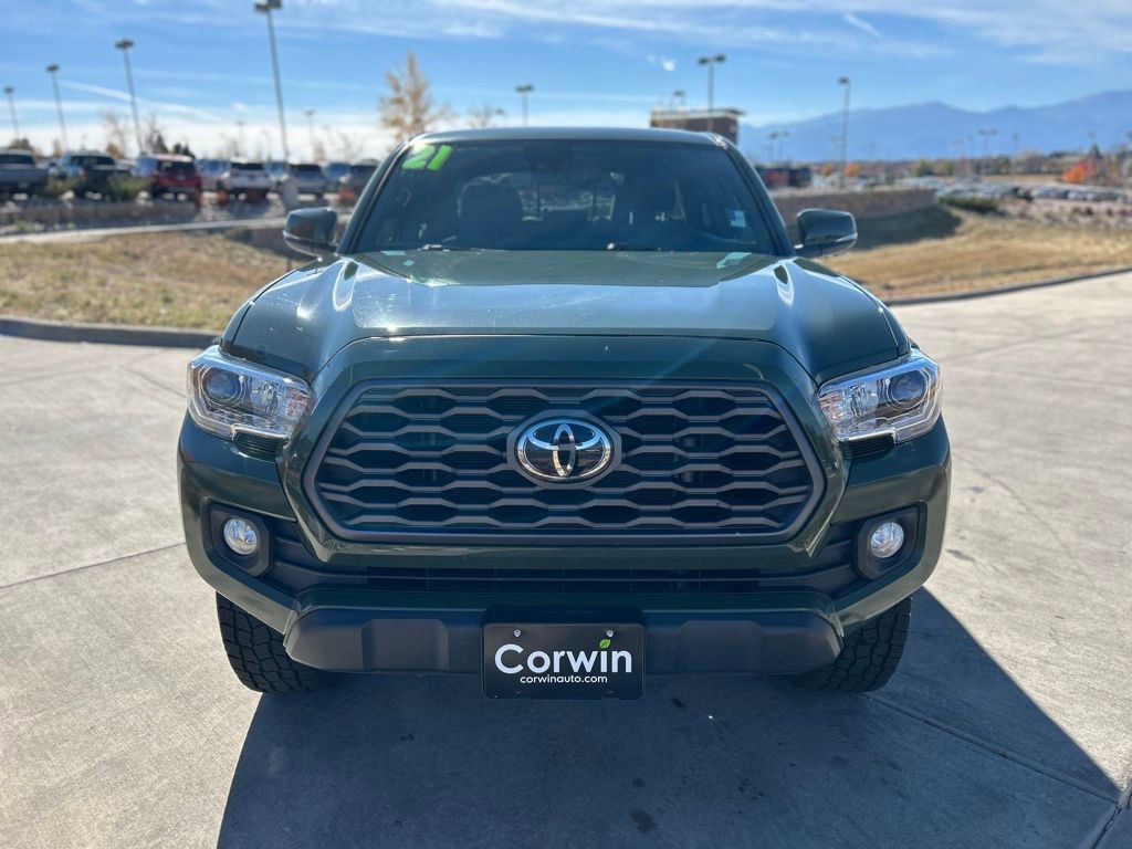 2021 Toyota Tacoma TRD V6 photo 2