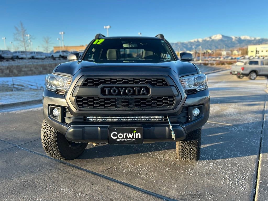 2017 Toyota Tacoma SR5 TRD Sport photo 2