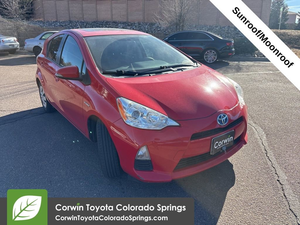 2014 Toyota Prius c Three's photo