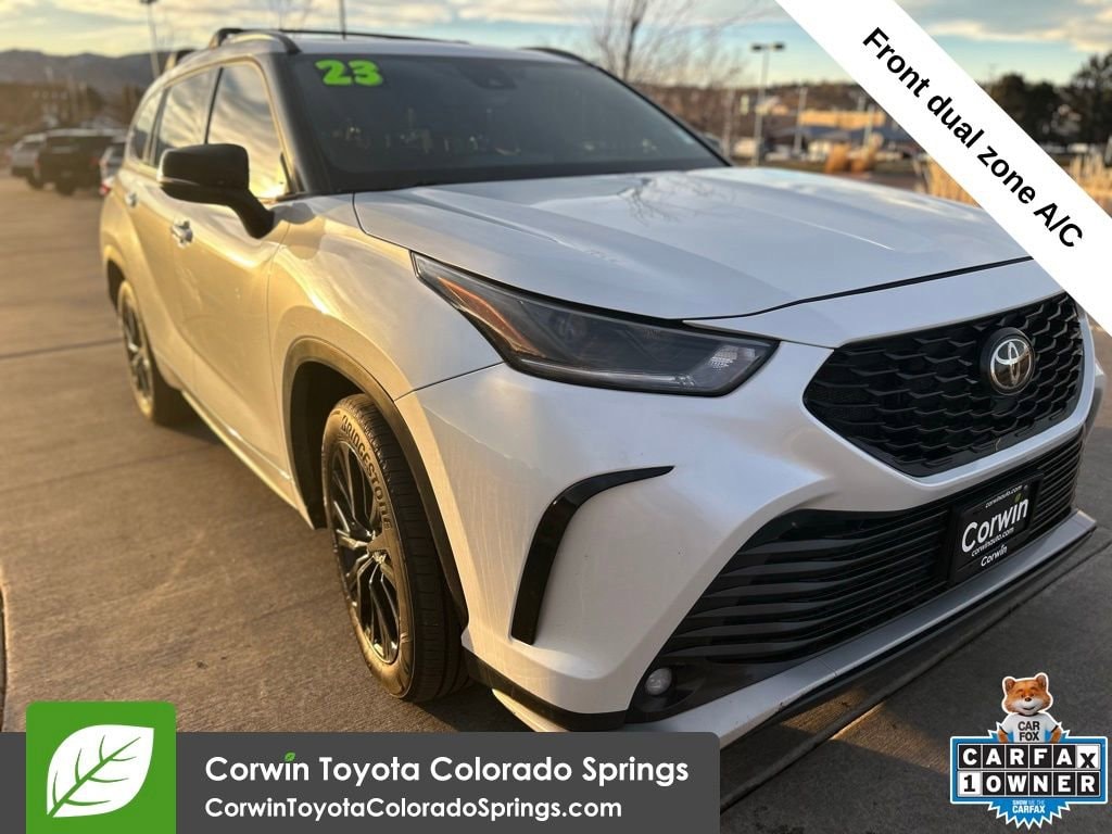 2023 Toyota Highlander XSE's photo