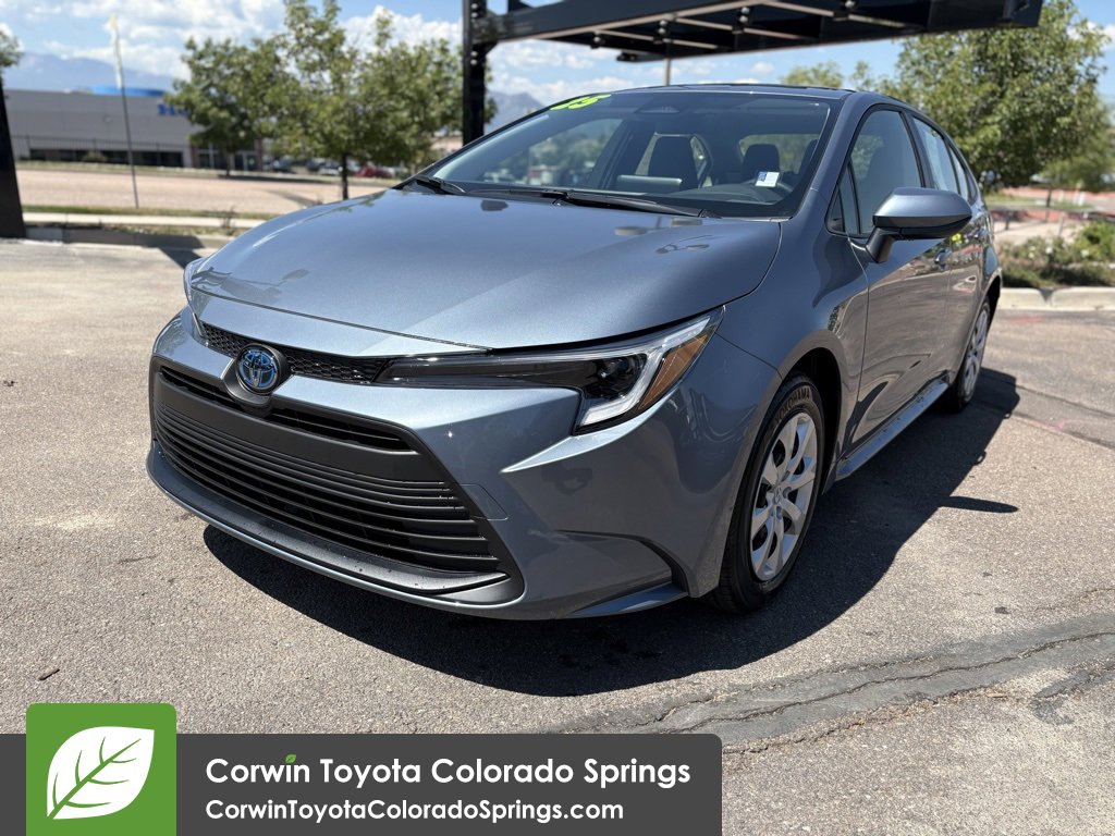 2025 Toyota Corolla Hybrid LE photo 3