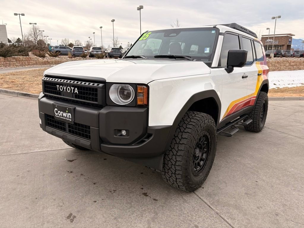 2025 Toyota Land Cruiser Base photo 4