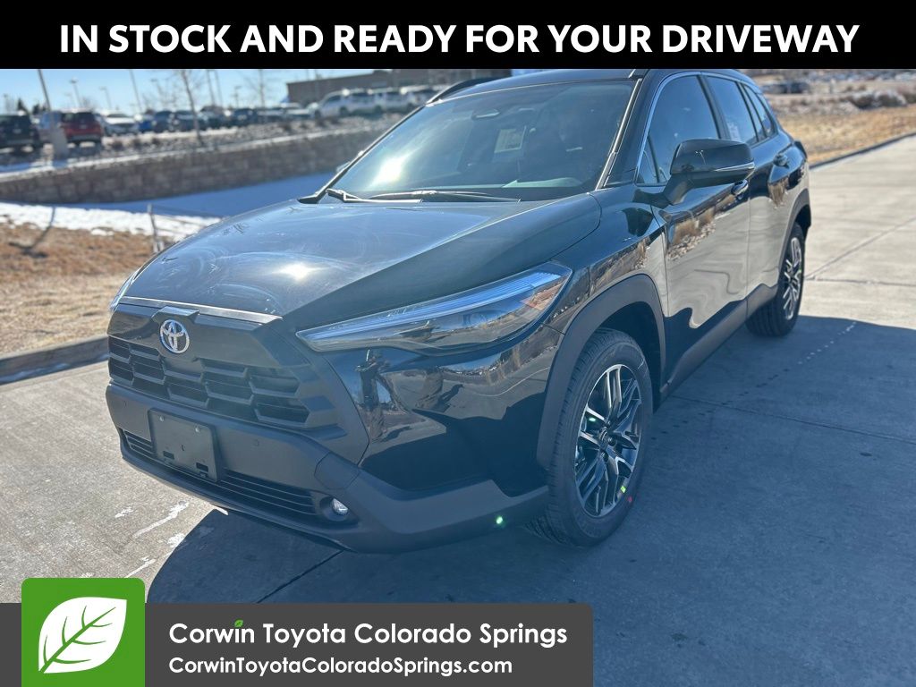 2026 Toyota Corolla Cross XLE photo 3