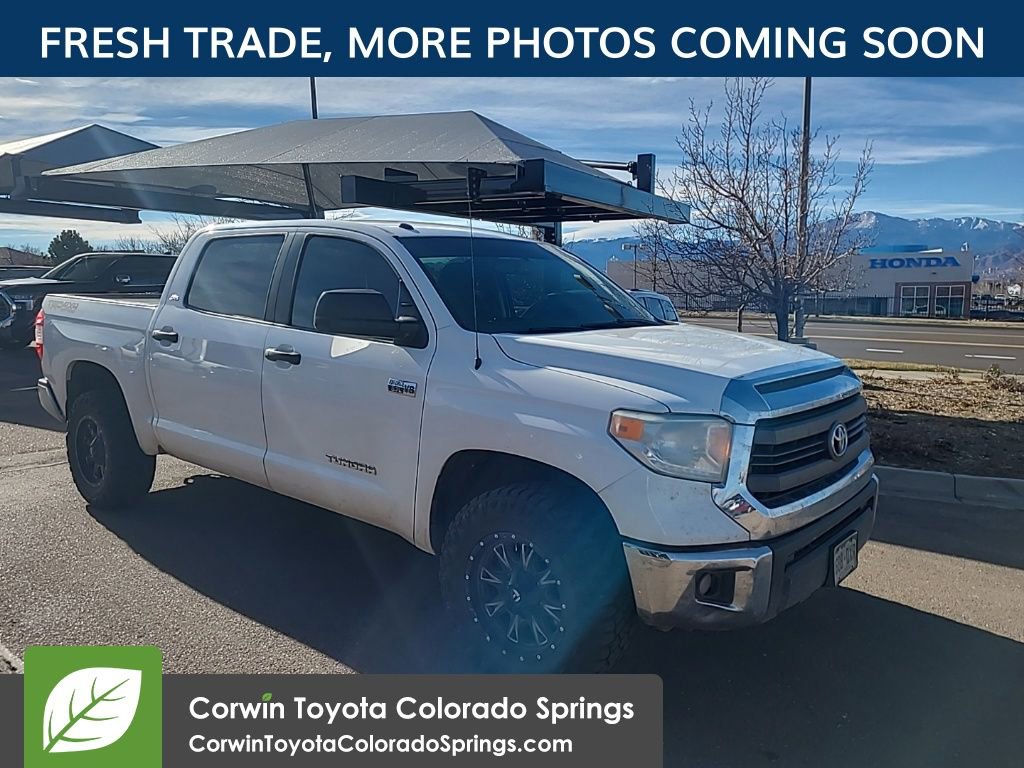 2015 Toyota Tundra SR5's photo