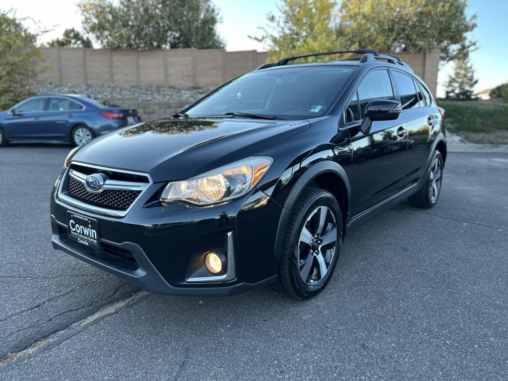 2017 Subaru Crosstrek 2.0i Premium photo 3