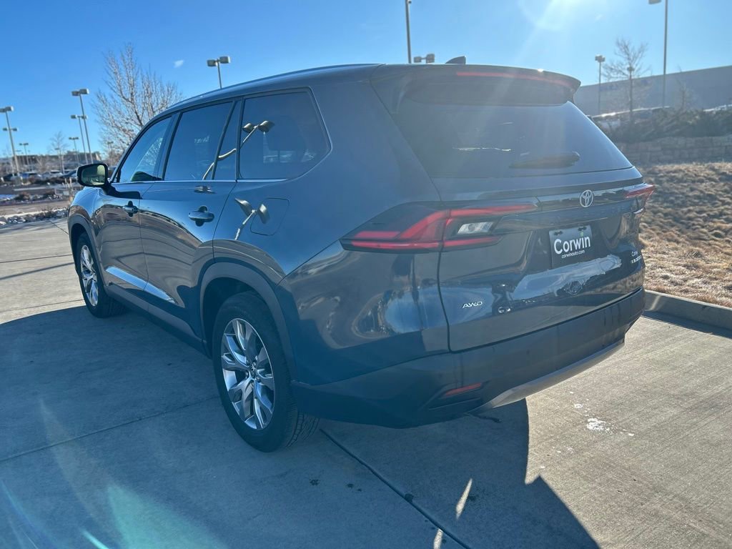 2025 Toyota Grand Highlander Limited photo 3