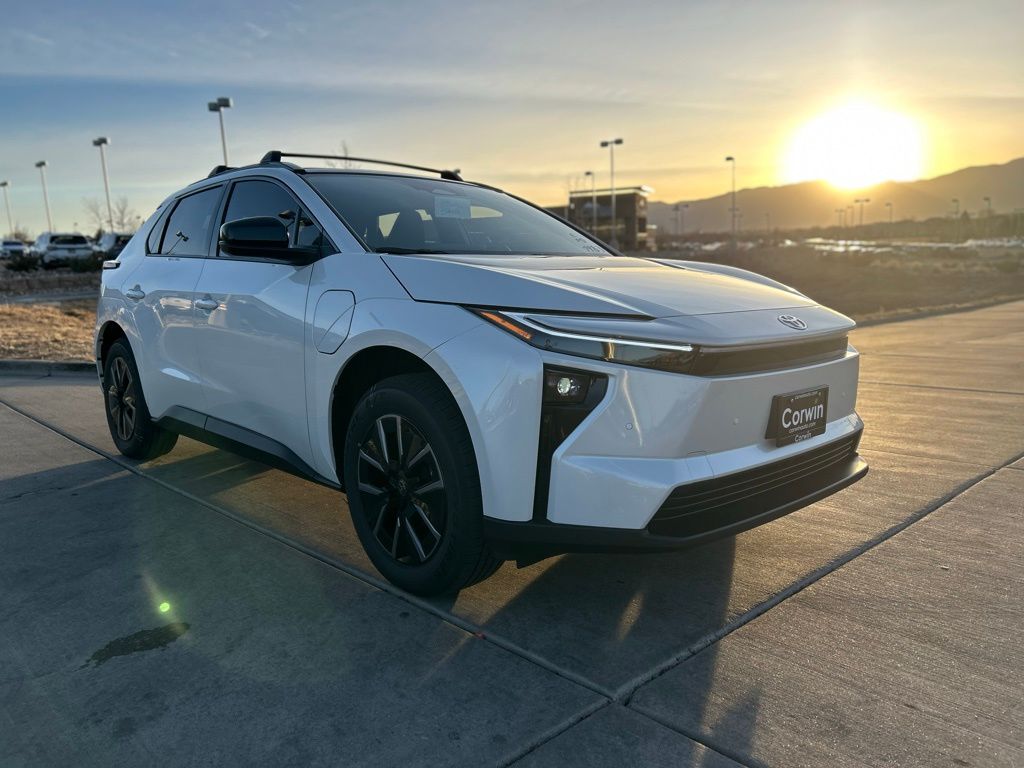 2026 Toyota bZ XLE's photo
