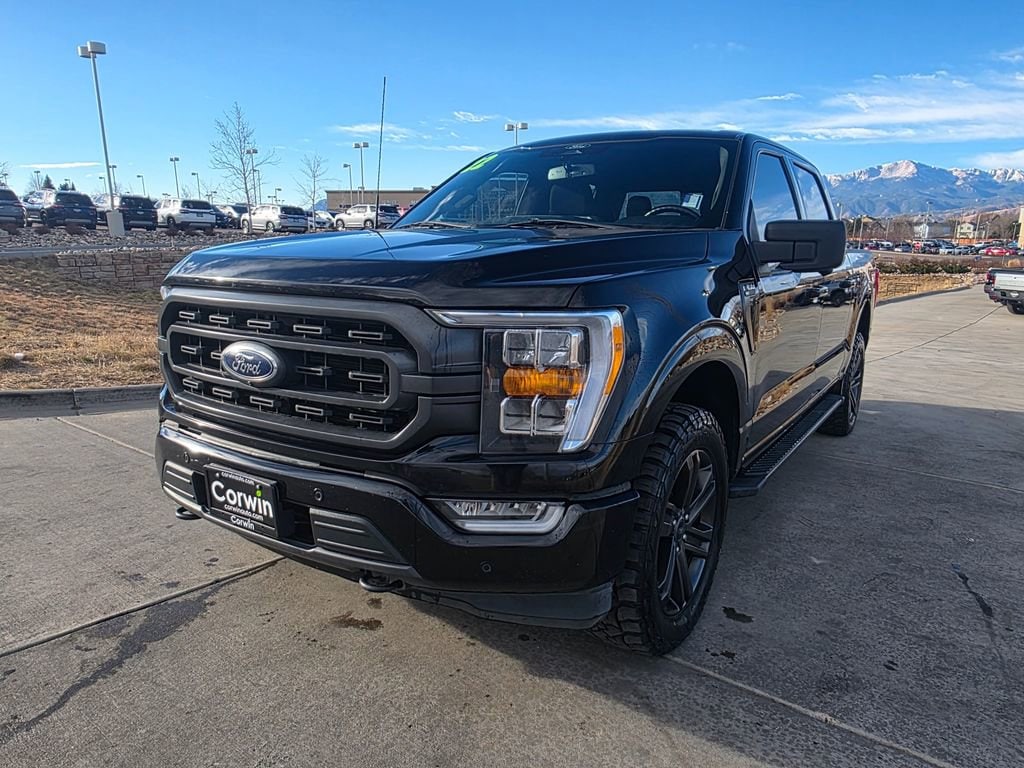 2022 Ford F-150 XLT photo 3