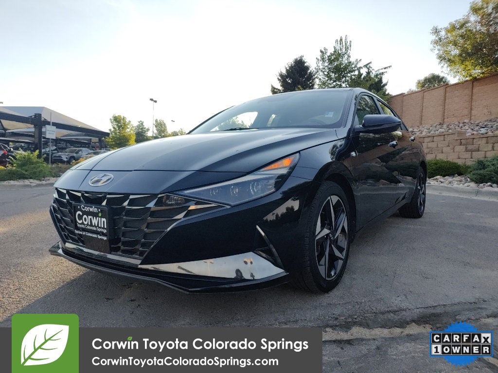 2022 Hyundai Elantra Limited photo 3