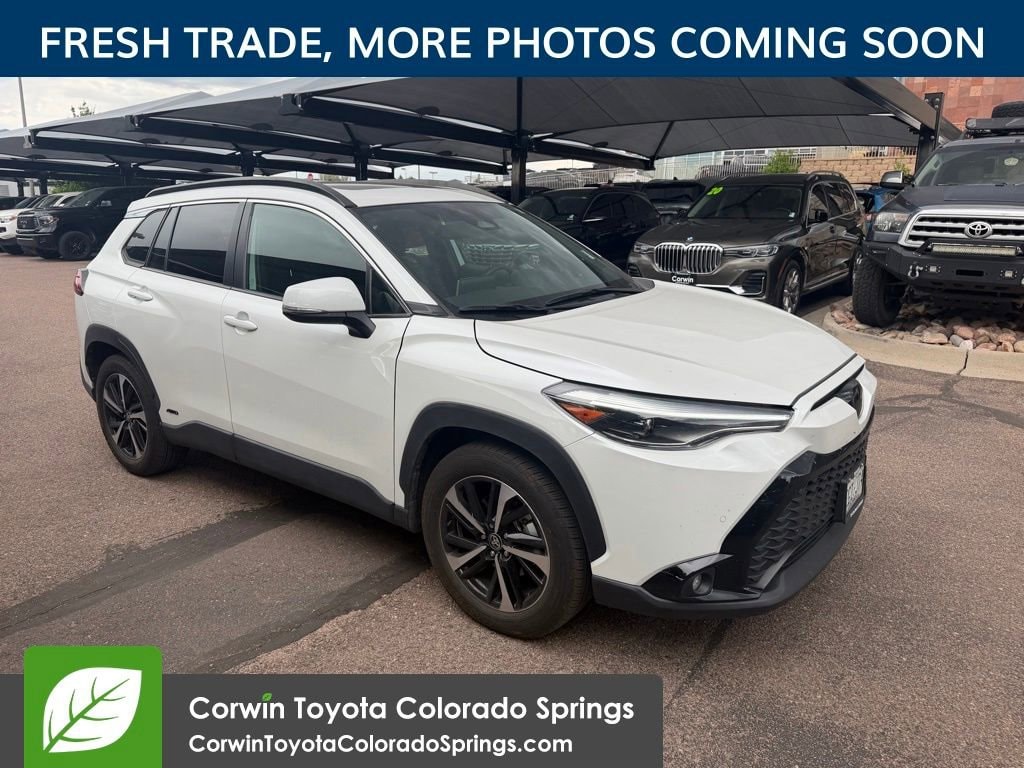 2024 Toyota Corolla Cross Hybrid XSE AWD's photo