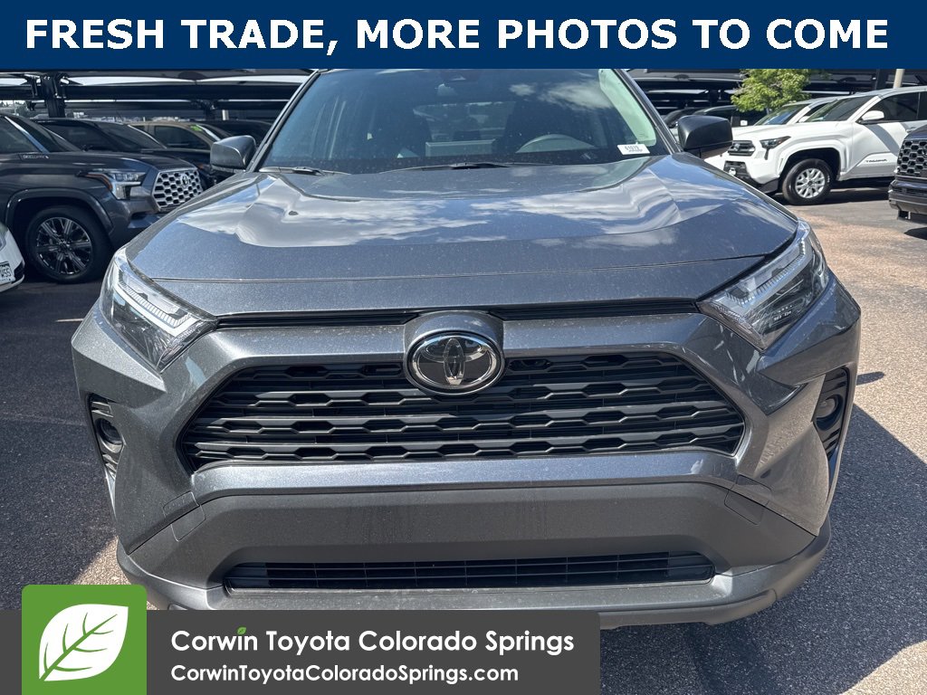 2025 Toyota RAV4 Hybrid LE photo 2