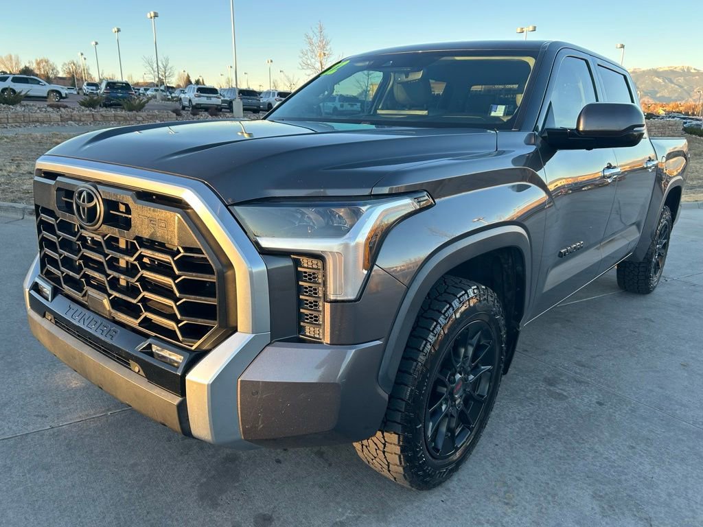 2022 Toyota Tundra CrewMax Limited photo 2