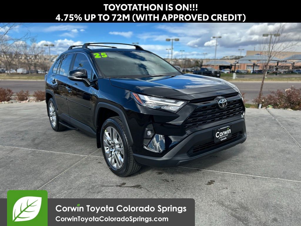 2025 Toyota RAV4 XLE Premium's photo