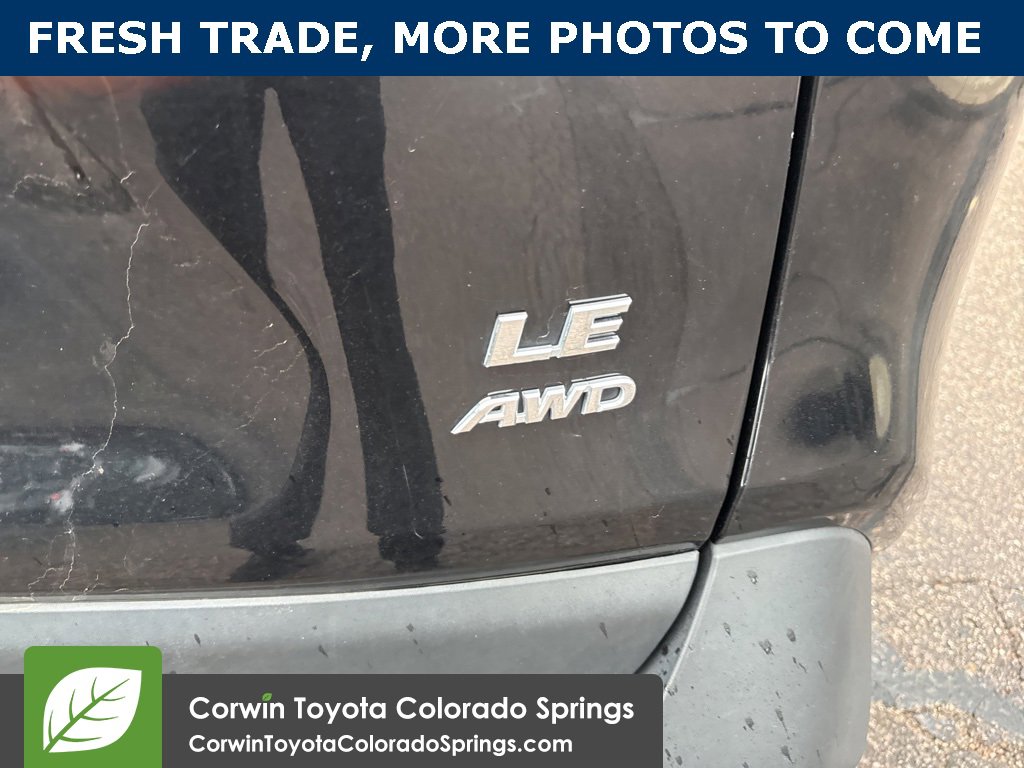 2024 Toyota RAV4 LE photo 4