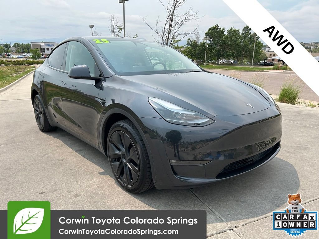 2025 Tesla Model Y Long Range Dual Motor All-Wheel Drive's photo
