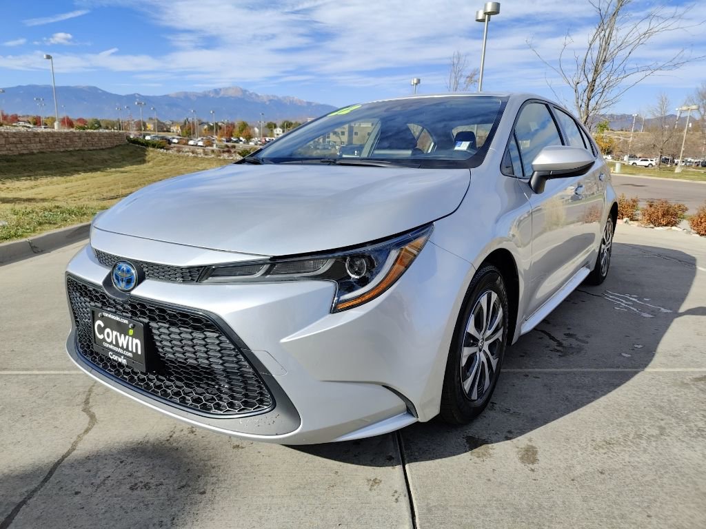 2022 Toyota Corolla Hybrid LE photo 3