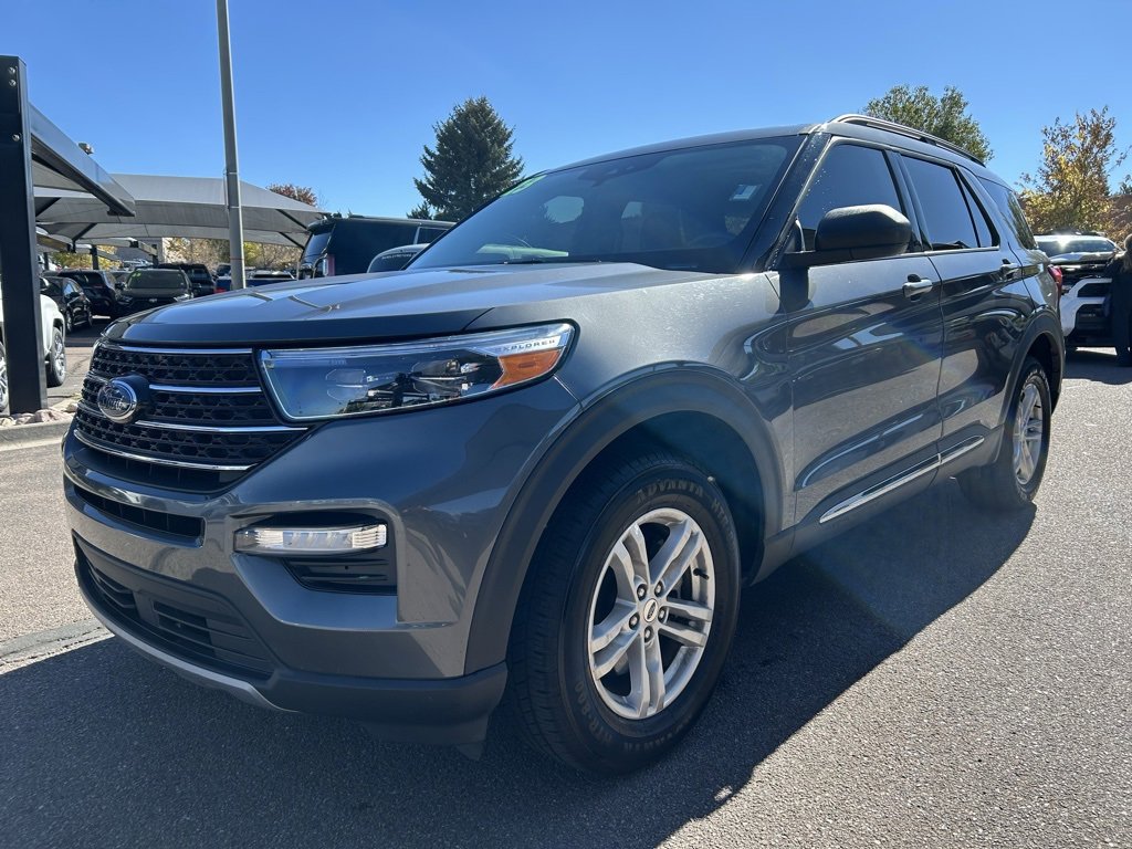 2023 Ford Explorer XLT photo 3