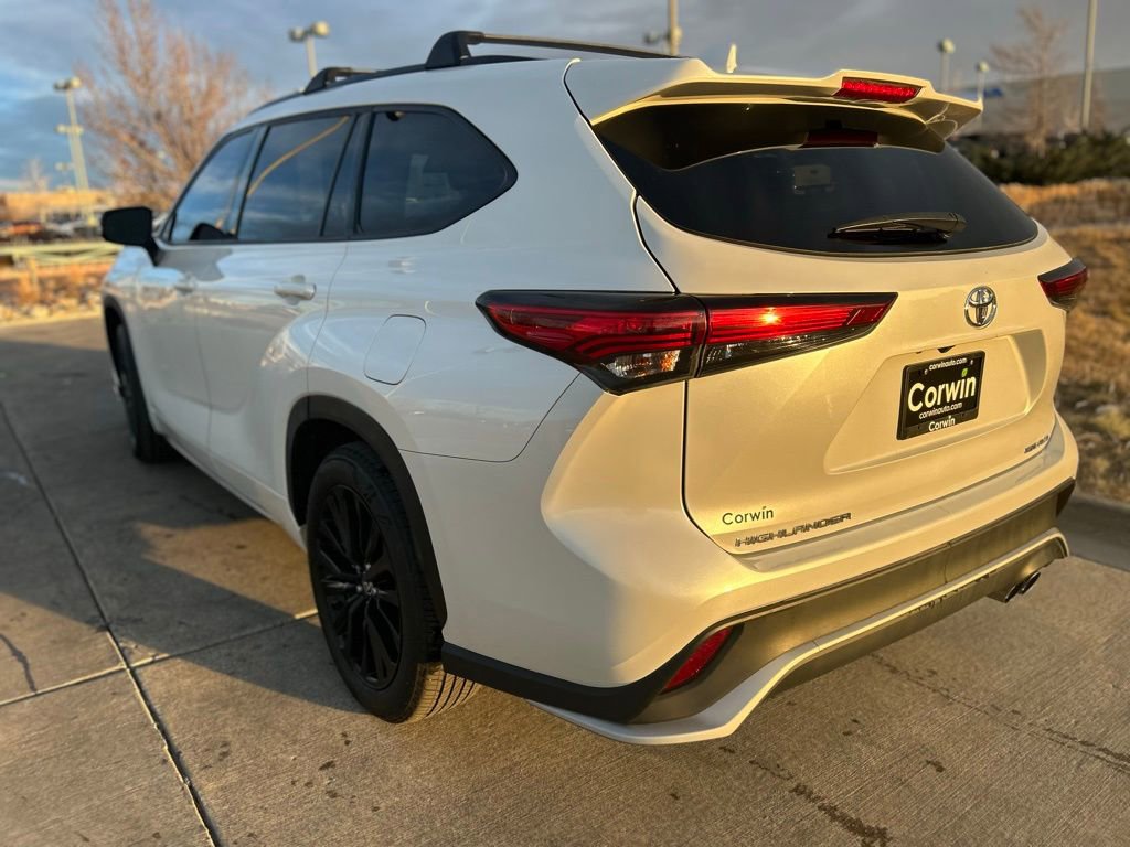 2023 Toyota Highlander XSE photo 4
