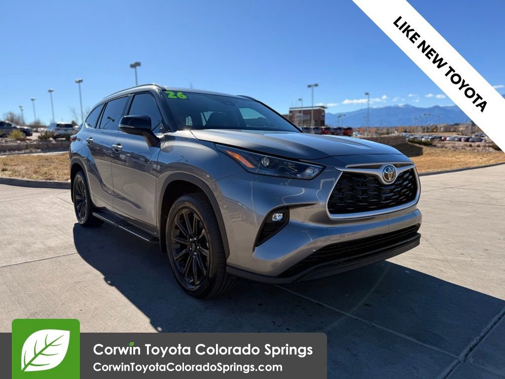 2026 Toyota Highlander XLE's photo