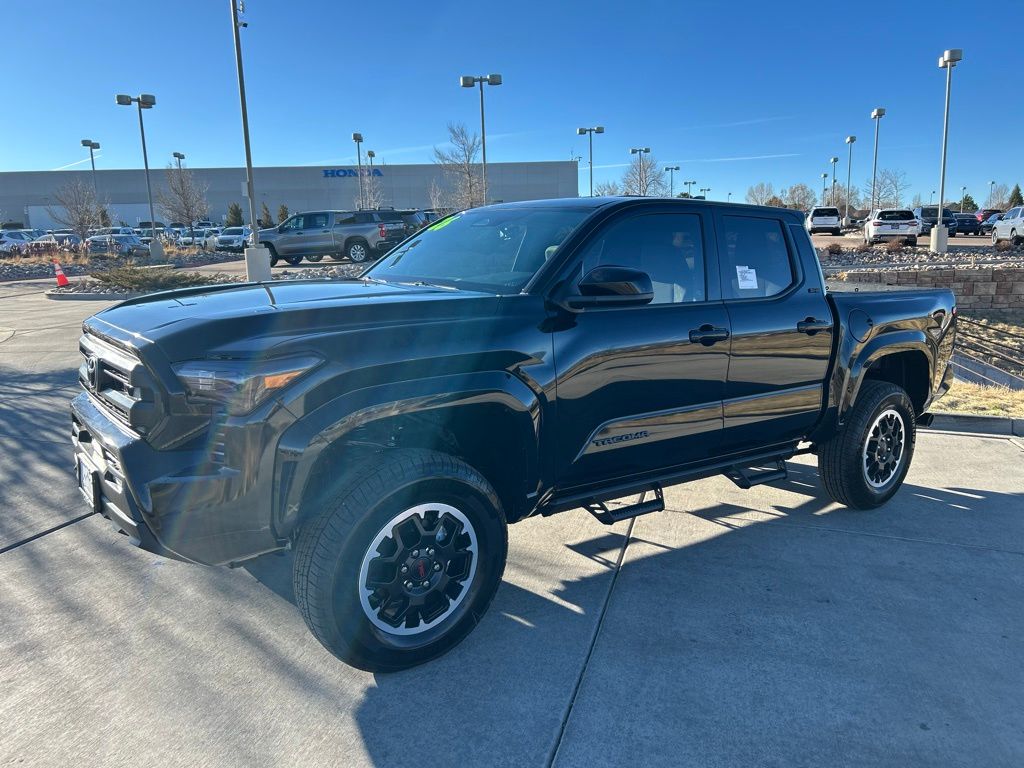 2026 Toyota Tacoma SR5 4x4 Double Cab photo 3