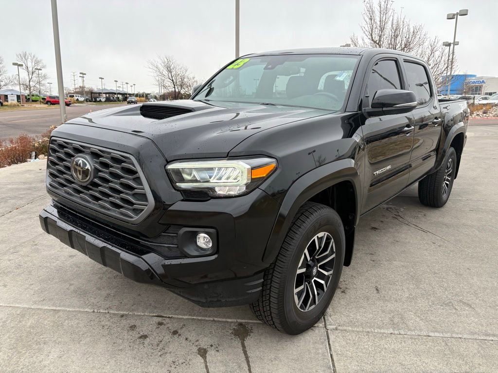2023 Toyota Tacoma TRD Sport V6 photo 2