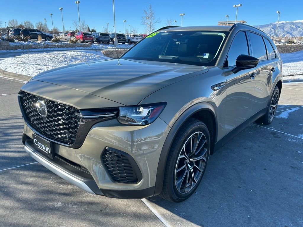 2025 Mazda CX-70 Plug-in Hybrid Premium photo 2