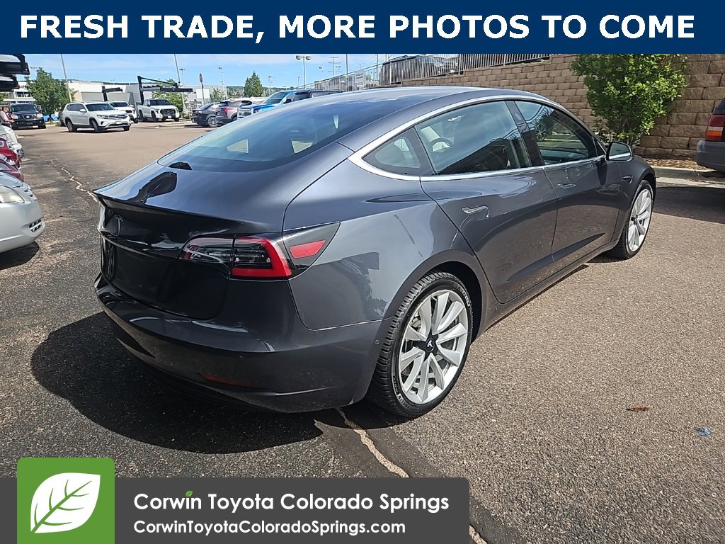 2018 Tesla Model 3 Long Range photo 3