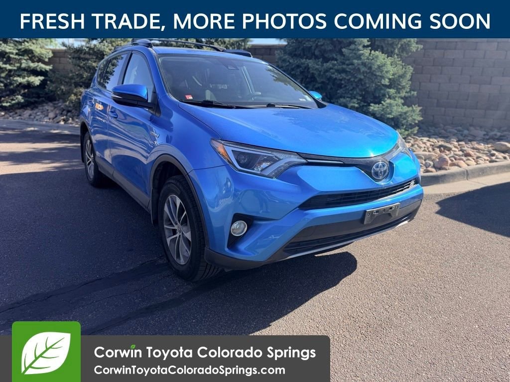 2017 Toyota RAV4 Hybrid XLE AWD's photo