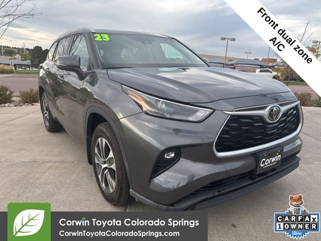 2024 Toyota Highlander XLE's photo