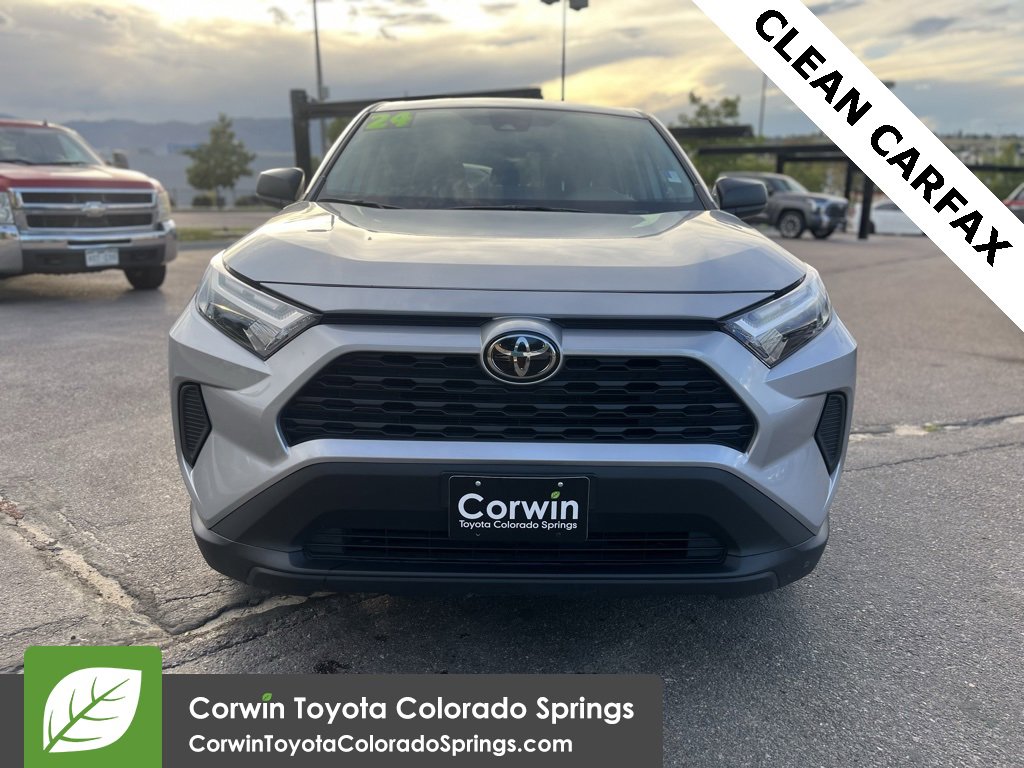 2024 Toyota RAV4 LE photo 2