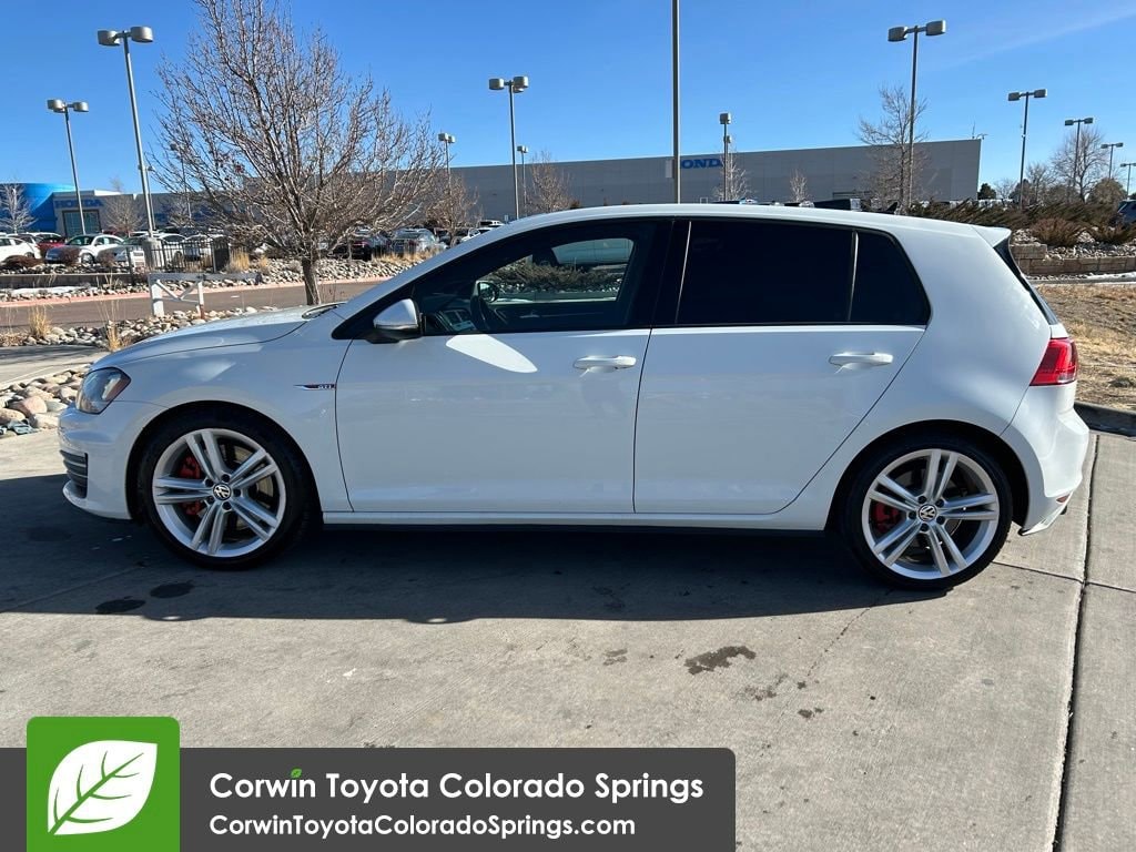 2017 Volkswagen Golf GTI photo 4