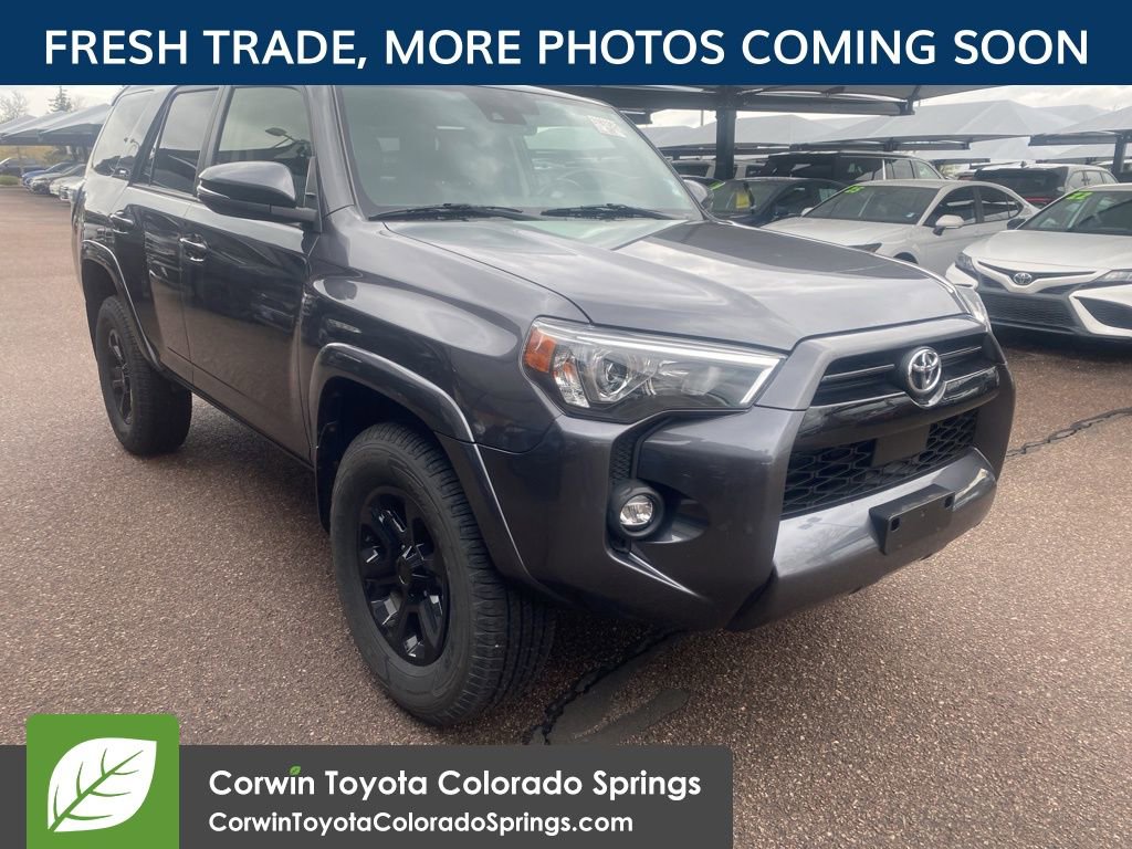 2022 Toyota 4Runner SR5 Premium 4WD V6's photo