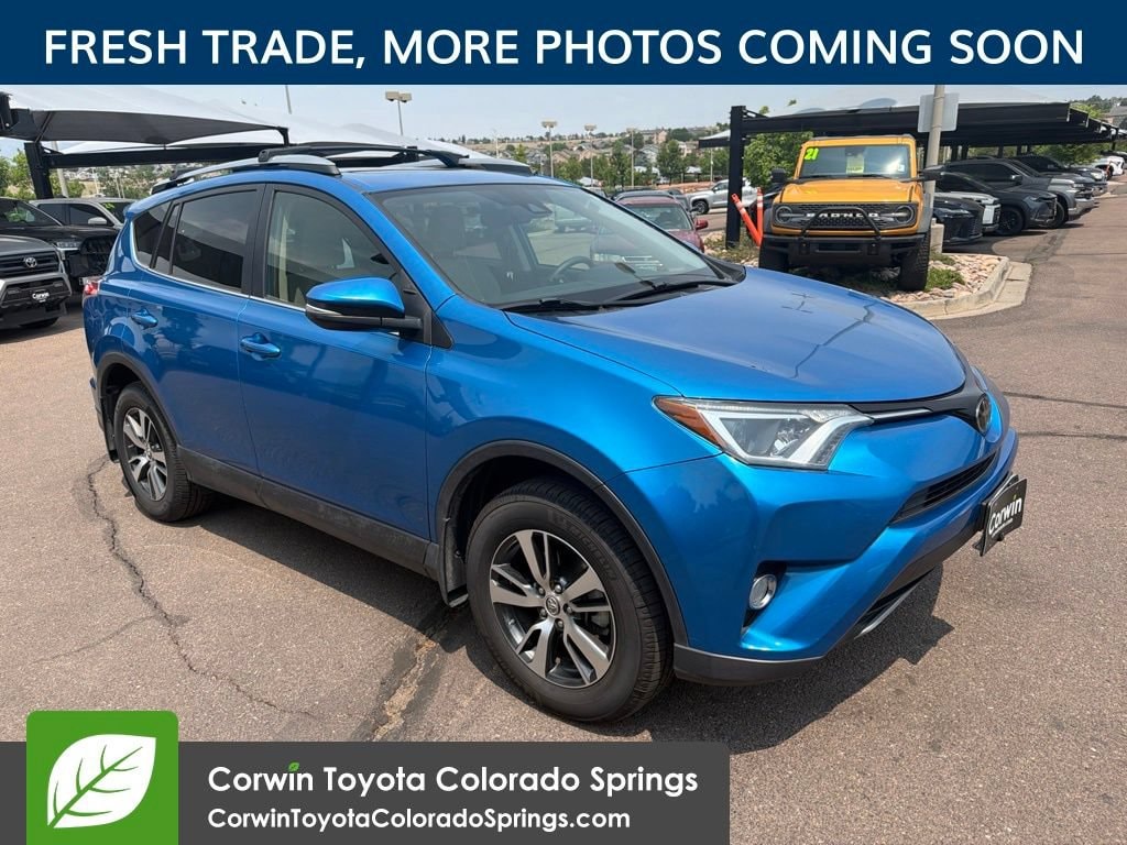 2018 Toyota RAV4 XLE AWD photo