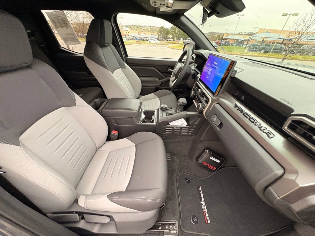 2025 Toyota Tacoma TRD Off Road - Photo 30