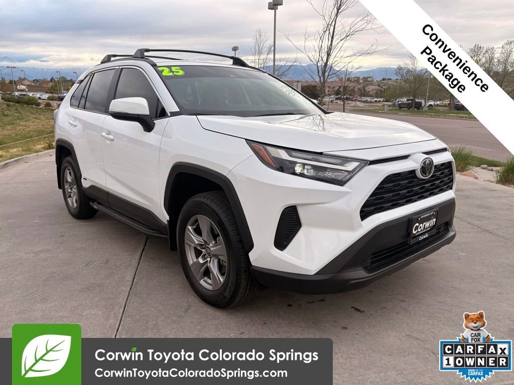2025 Toyota RAV4 XLE AWD's photo