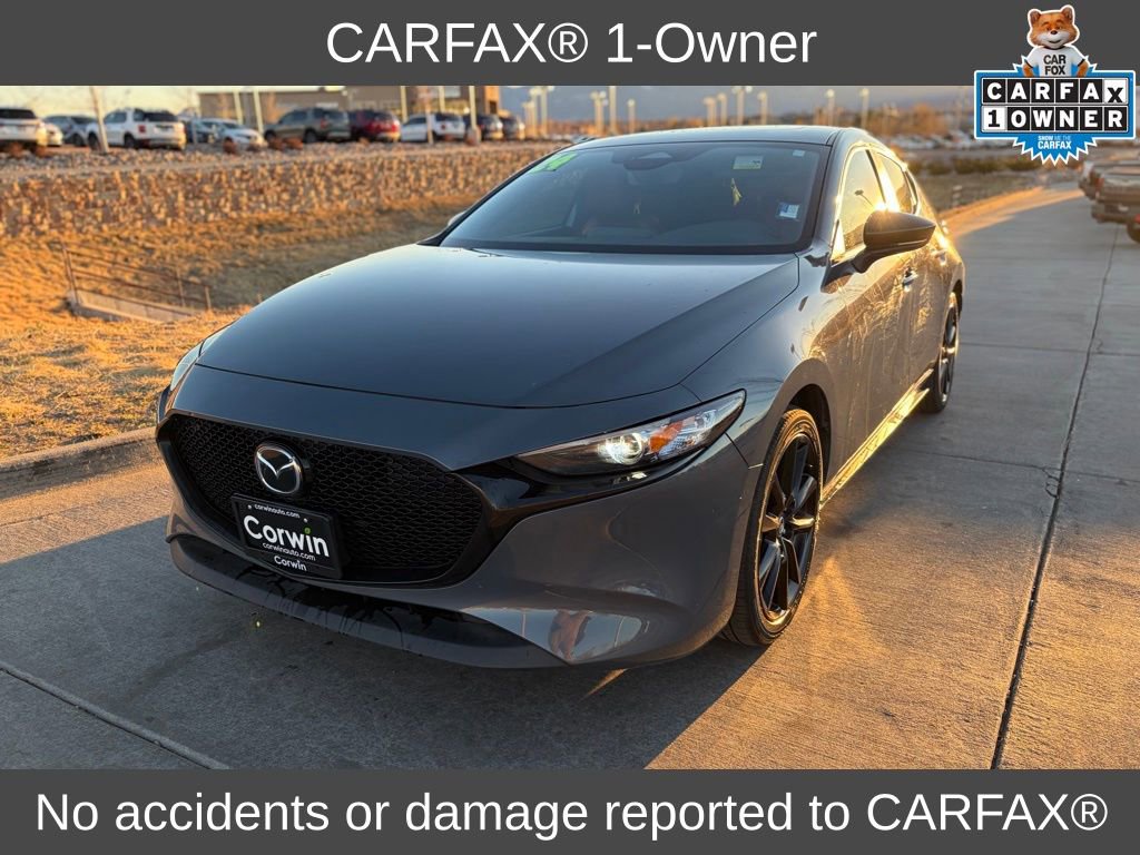 2024 Mazda Mazda3 Hatchback 2.5 s Carbon photo 2