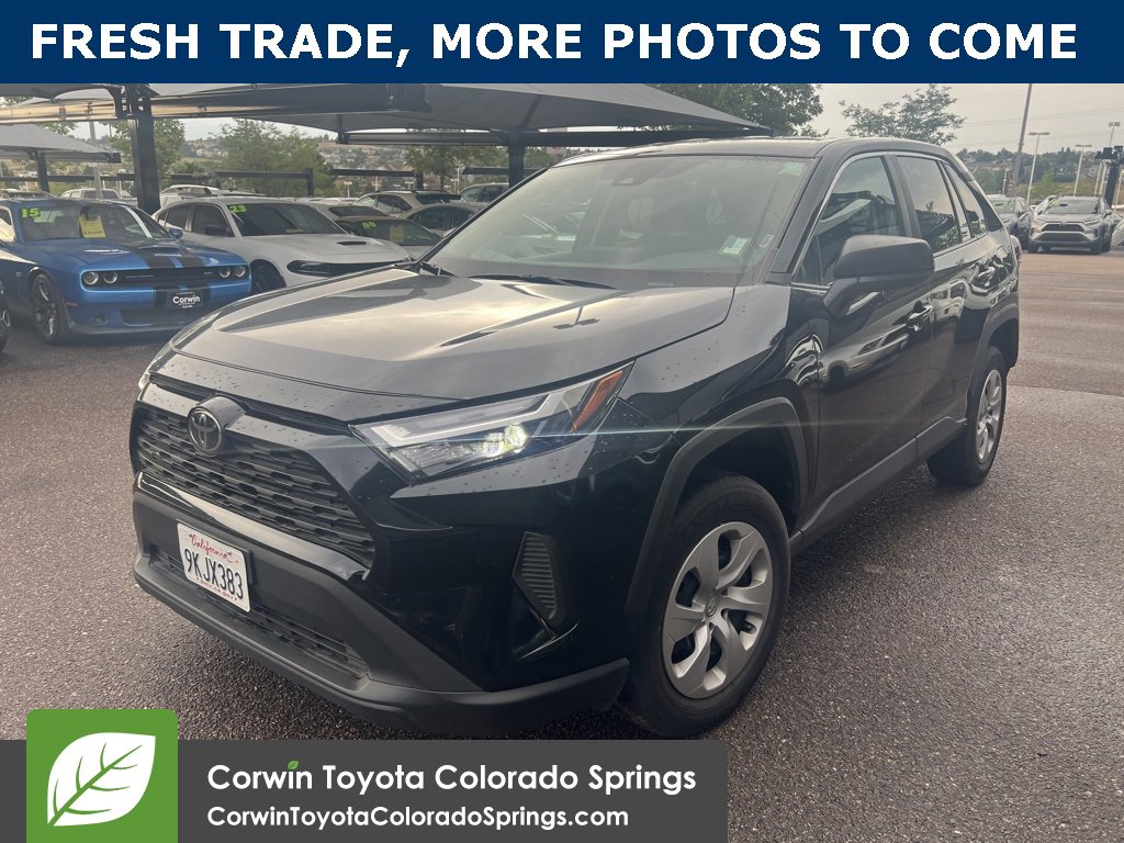 2024 Toyota RAV4 LE photo 3