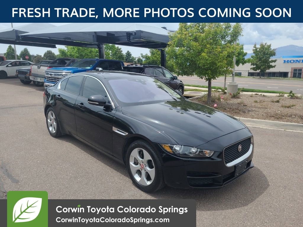2017 Jaguar XE 25t's photo