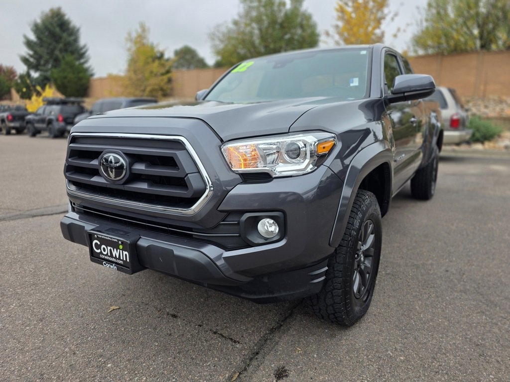 2022 Toyota Tacoma SR5 V6 photo 3