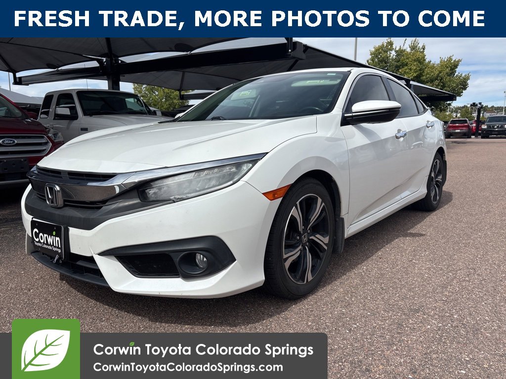 2018 Honda Civic Touring photo 2