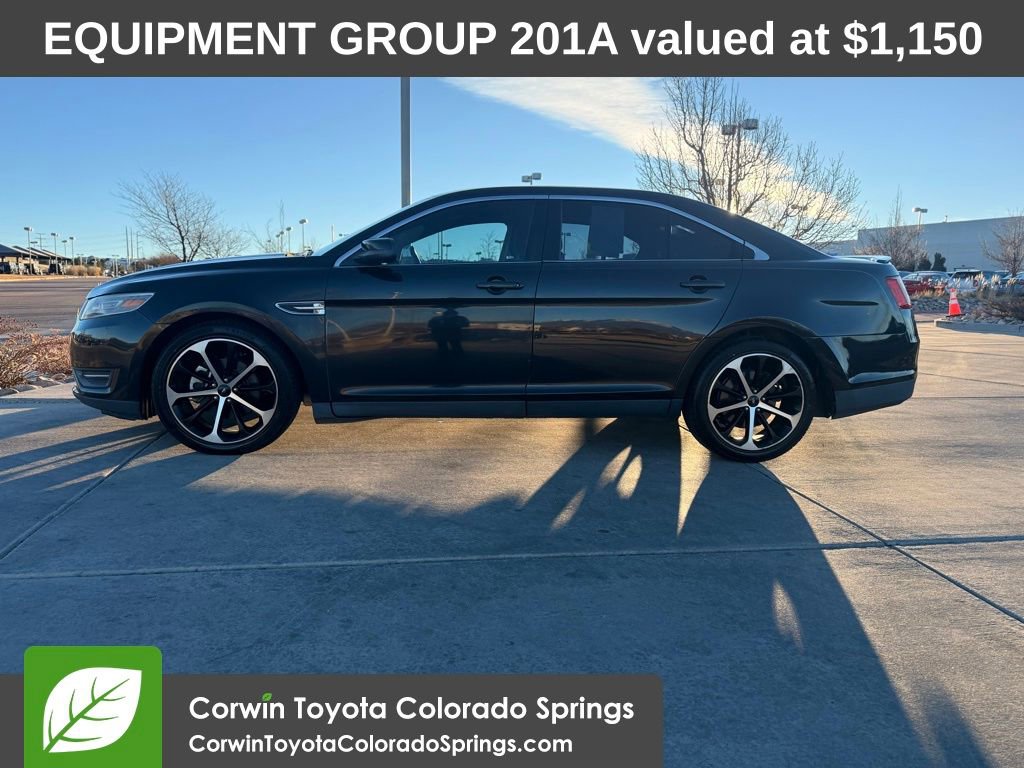 2014 Ford Taurus SEL photo 4