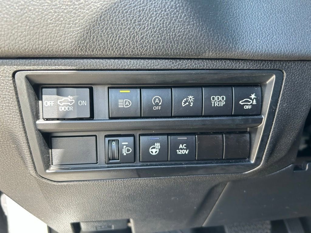 2023 Toyota Tundra Limited - Photo 14