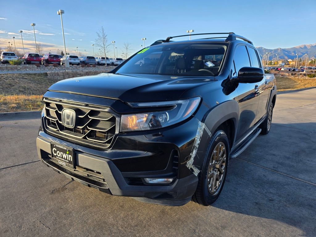 2021 Honda Ridgeline Sport photo 2