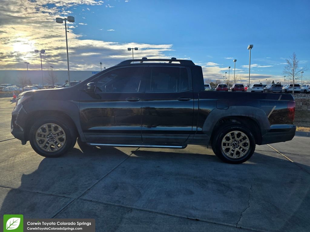 2021 Honda Ridgeline Sport photo 3
