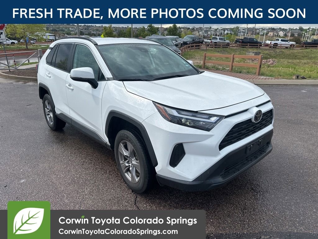 2024 Toyota RAV4 XLE AWD's photo
