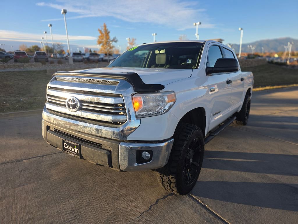 2017 Toyota Tundra SR5 photo 2