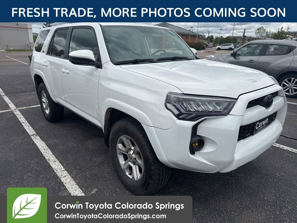 2019 Toyota 4Runner SR5 4x4 V6's photo