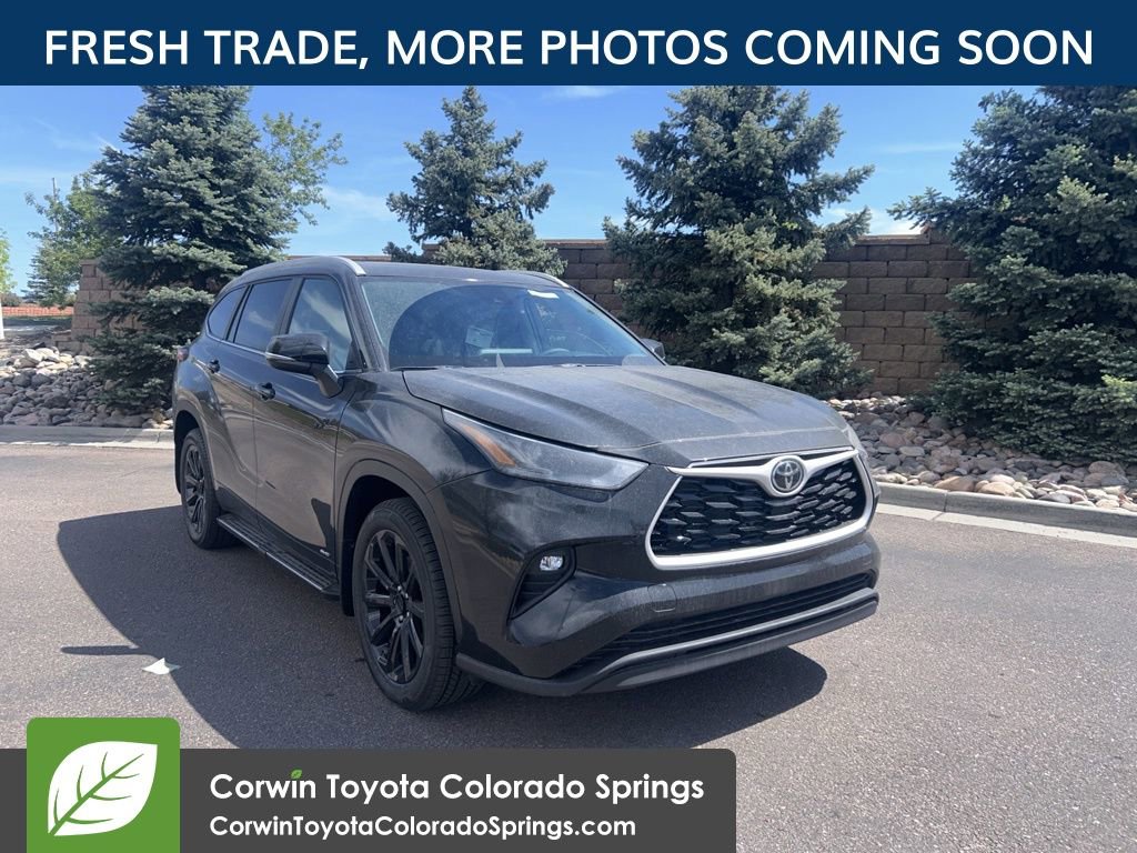 2026 Toyota Highlander Hybrid XLE AWD's photo